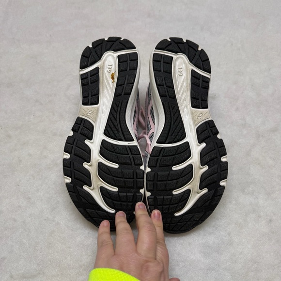 ASICS Women's Athletic Shoes - Gray with Pink Accents size 8 - Picture 9 of 9